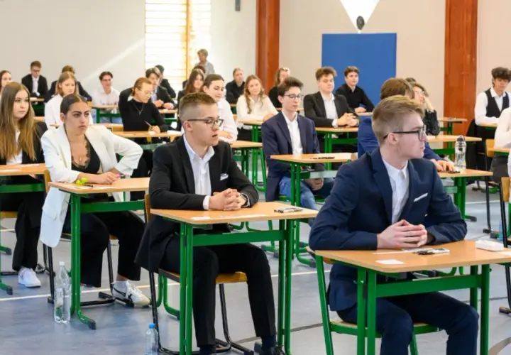 Co można wnieść na maturę z matematyki? Sprawdź, czego nie zabrać!