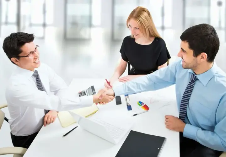 Jak zrobić CV w PowerPoint, aby wyróżnić się na rynku pracy