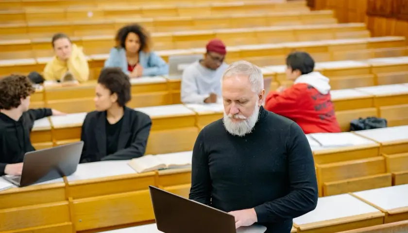 Matura na 30 procent – jakie studia wybierać, by nie przegrać przyszłości?