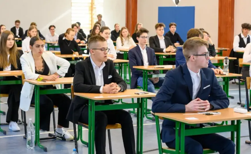 Co można wnieść na maturę z matematyki? Sprawdź, czego nie zabrać!