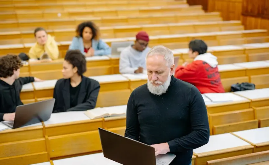Matura na 30 procent – jakie studia wybierać, by nie przegrać przyszłości?